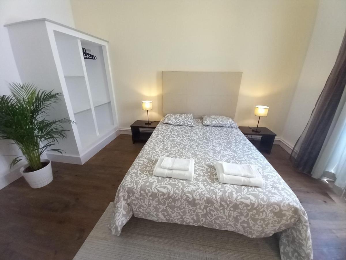 Casa Blanca Hostel Пениш Екстериор снимка